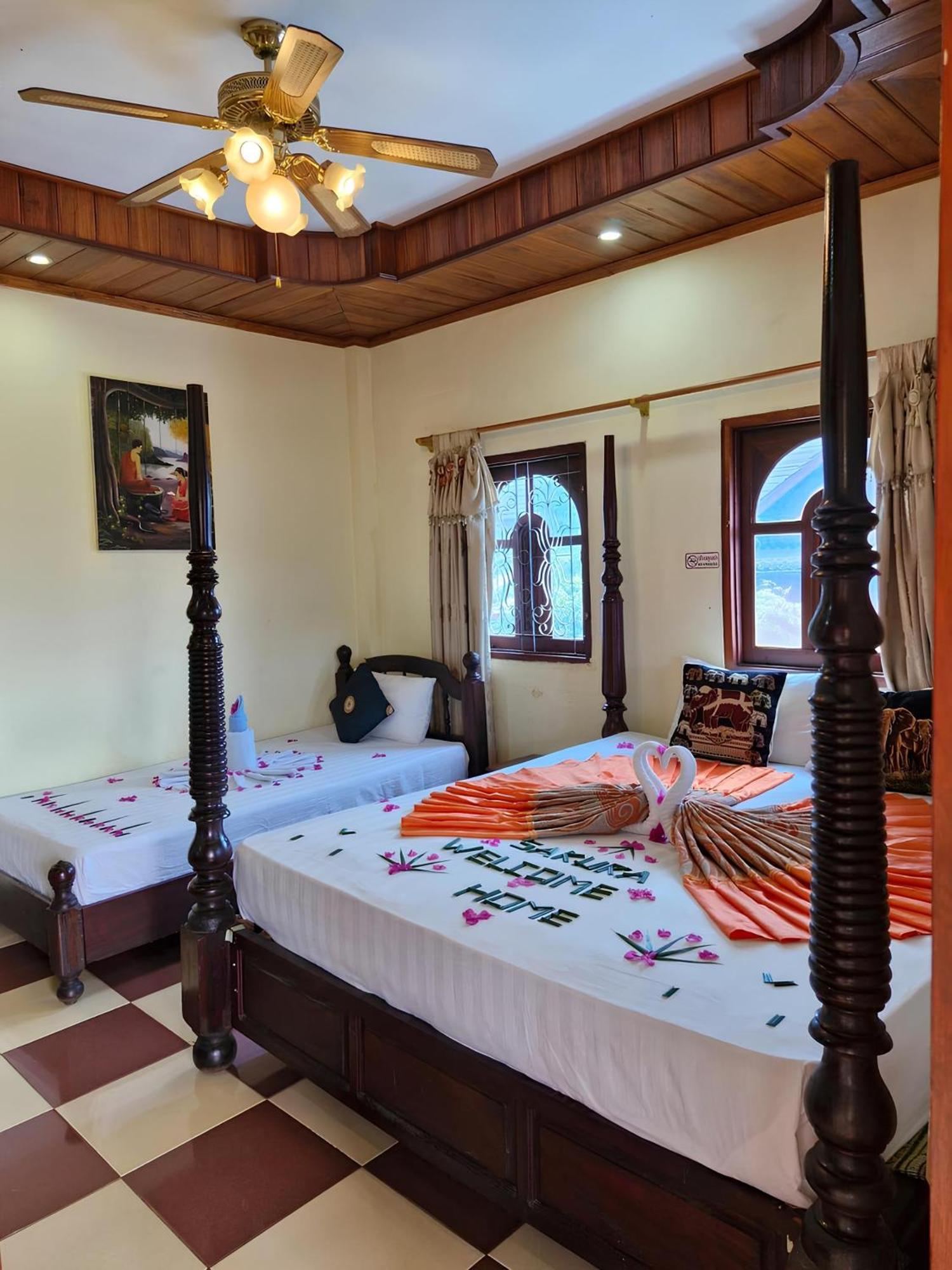 Sakura Wood House Hotel Luang Prabang Exterior foto