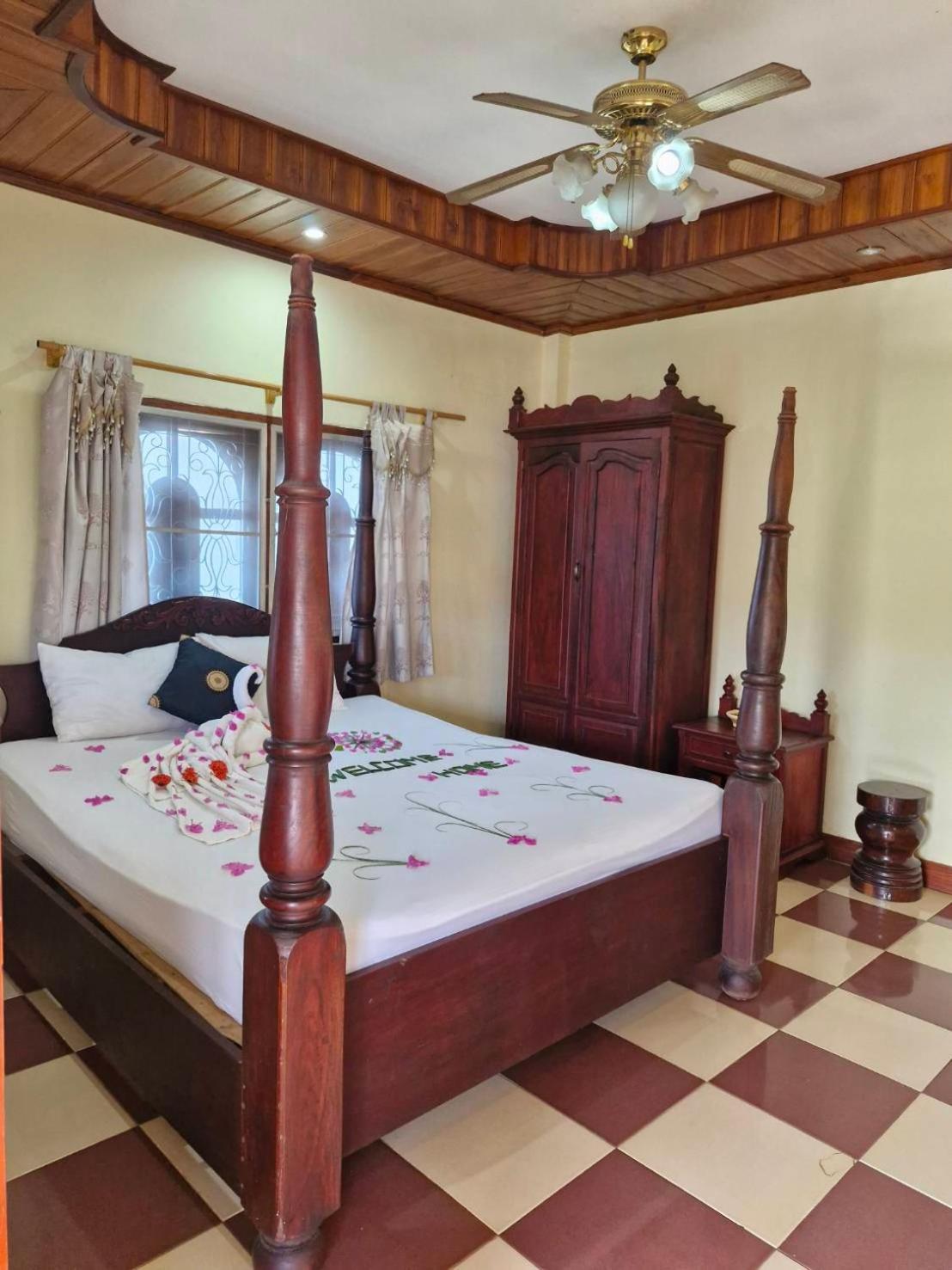Sakura Wood House Hotel Luang Prabang Exterior foto
